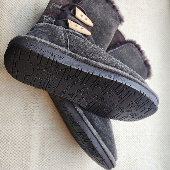 Bearpaw Womens Size 7 Cozy Black Suede Snow Winter Boots Shearling Fur Lining - Picture 8 of 8